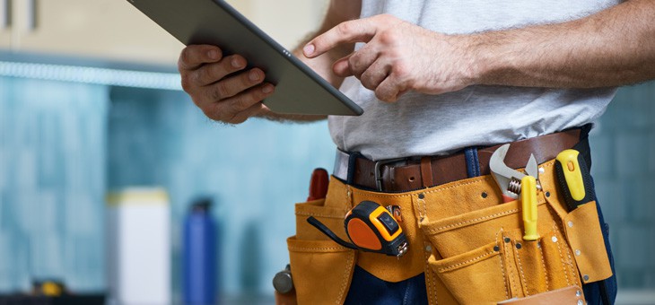 Facility-Maintenance-handyman