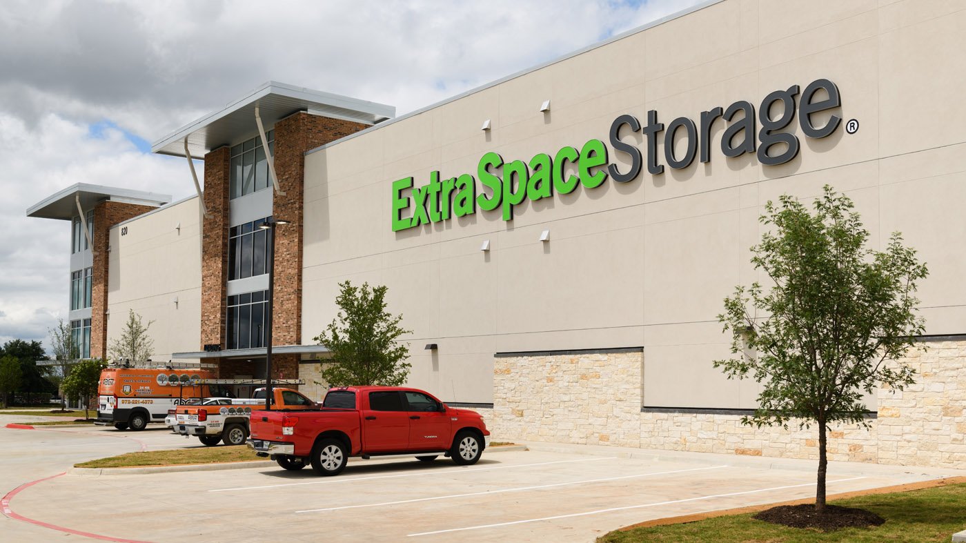 Vixxo-How-Improved-Signage-Can-Mean-More-Visibility-For-Your-Business-1400